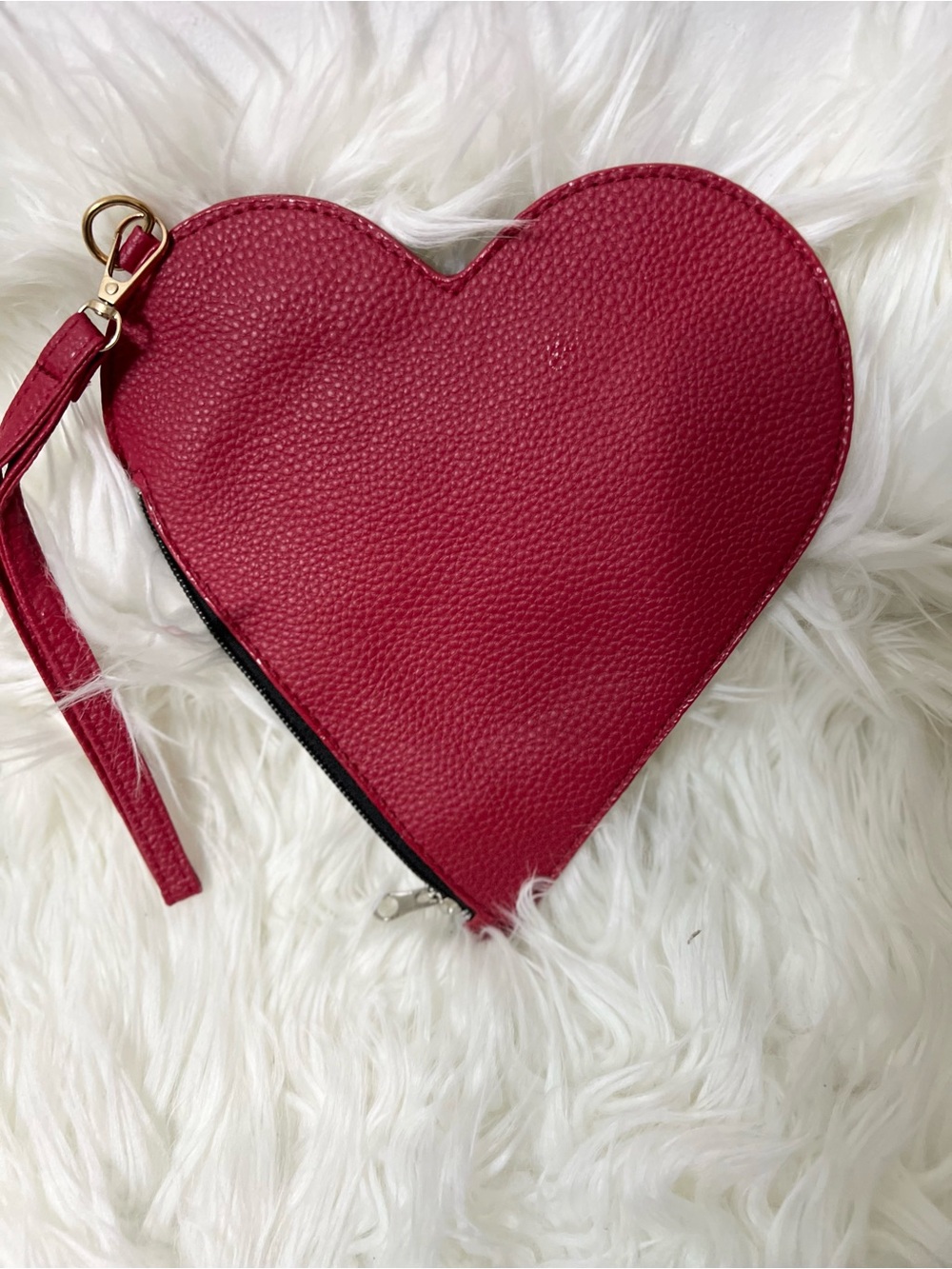 Heart-Shaped Red Wristlet Clutch - Women's Bag